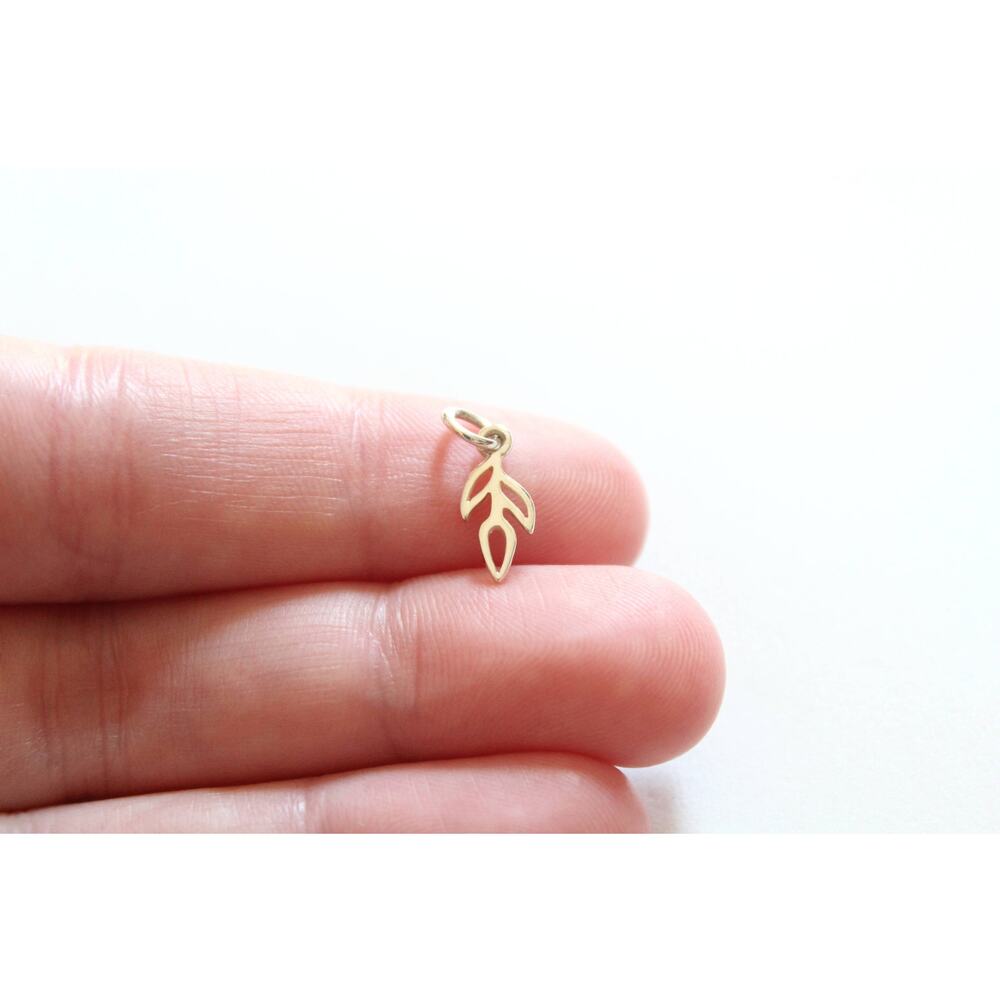 Sterling Silver Tiny Simple Leaf Vine Charm, Leaf… - image 1